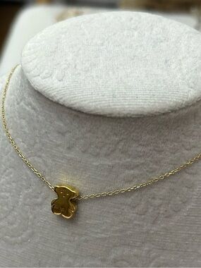 Tous 18k Gold Necklace - Authentic.